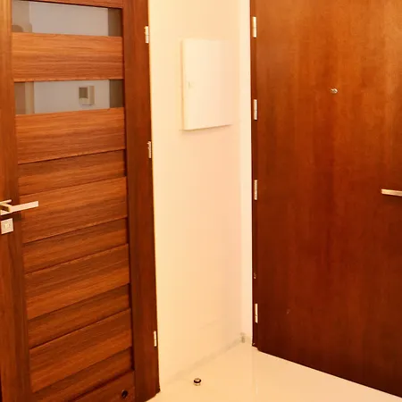 Towarowa Erapartments 华沙