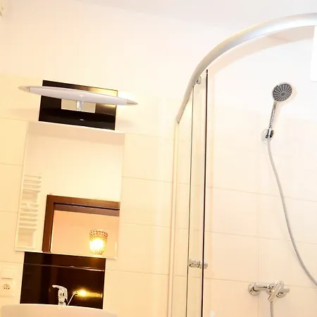 Towarowa Erapartments アパート *